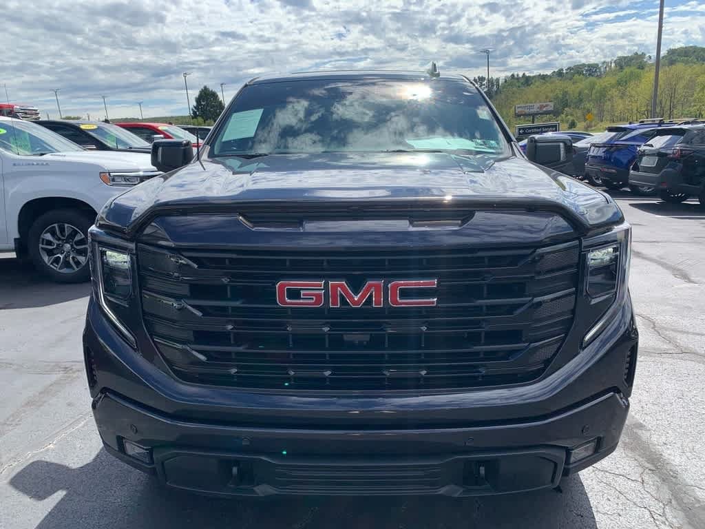 Used 2026 GMC Sierra 1500 Elevation w/ Elevation Premium Package AWD/4WD image 9