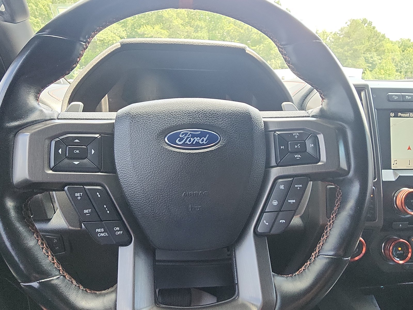 Used 2017 Ford F150 Raptor w/ Equipment Group 802A Luxury AWD/4WD image 15