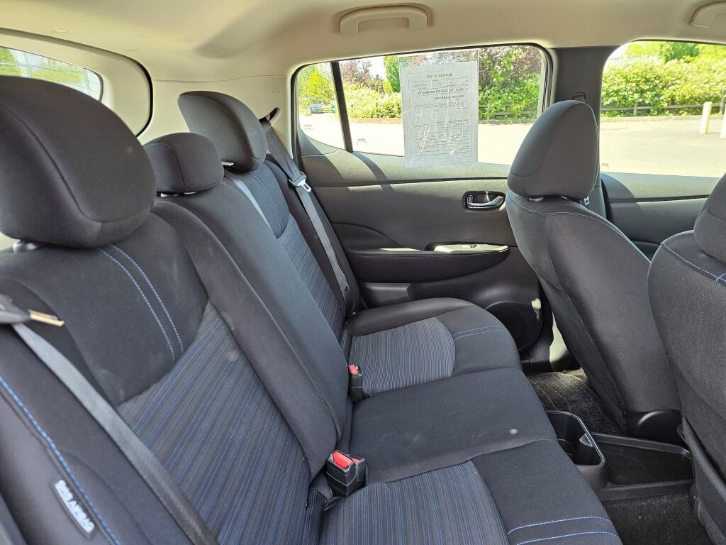 Used 2024 Nissan Leaf S FWD image 15