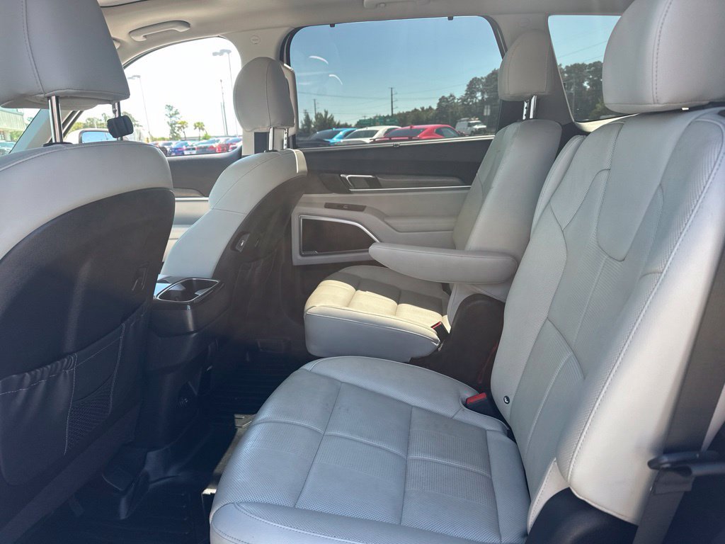 Used 2021 Kia Telluride EX w/ EX Premium Package FWD image 11