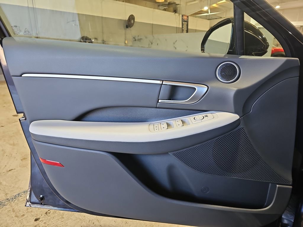 New 2026 Hyundai Sonata SEL FWD image 28