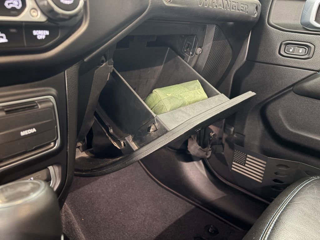 Used 2021 Jeep Wrangler Unlimited Rubicon 4xe w/ Steel Bumper Group image 34