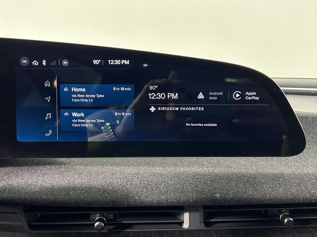 Used 2025 Lucid Air Touring AWD/4WD image 18