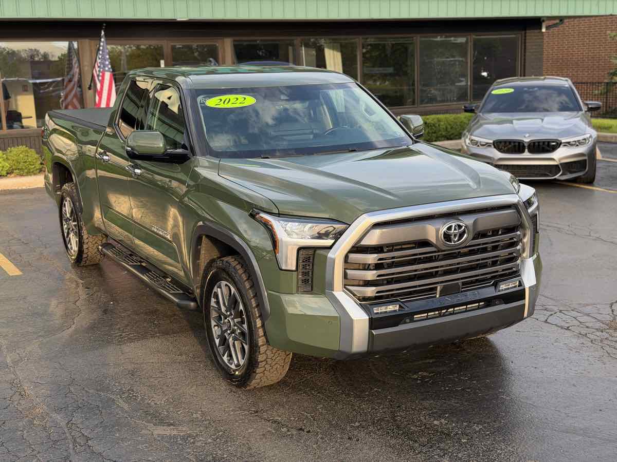 Used 2022 Toyota Tundra Limited w/ Power Package AWD/4WD image 5