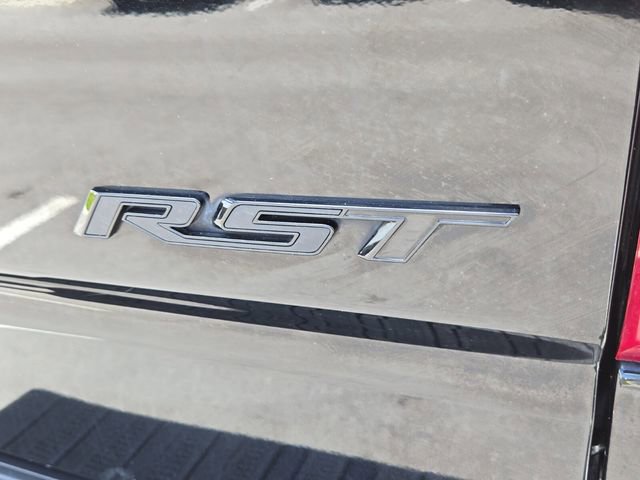 Used 2022 Chevrolet Silverado 1500 RST w/ LPO, Blackout Package RWD image 9