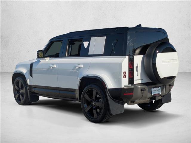 Used 2025 Land Rover Defender 110 X-Dynamic SE AWD/4WD image 8
