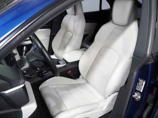 Used 2024 Porsche Macan 4 Electric image 14