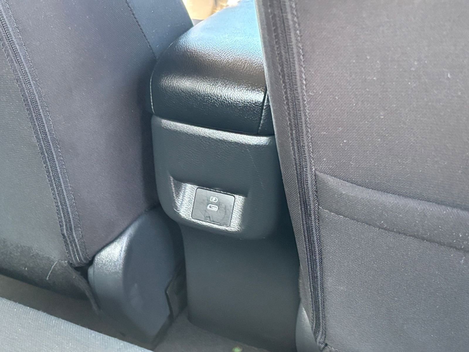 Used 2025 Nissan Versa SV image 23