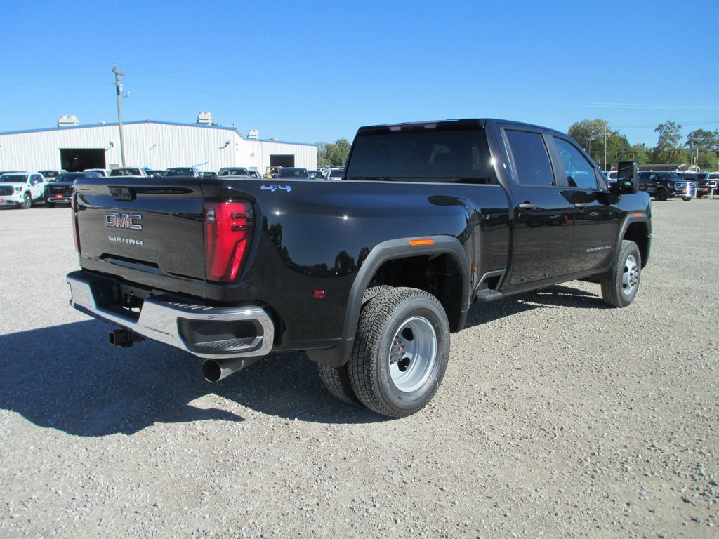 New 2026 GMC Sierra 3500 Pro image 5