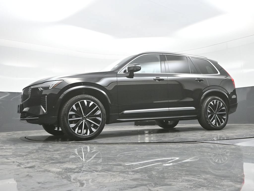 Used 2025 Volvo XC90 B5 Ultra AWD/4WD image 24