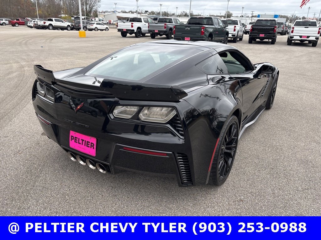 Used 2016 Chevrolet Corvette Z06 w/ 2LZ Preferred Equipment Group image 8