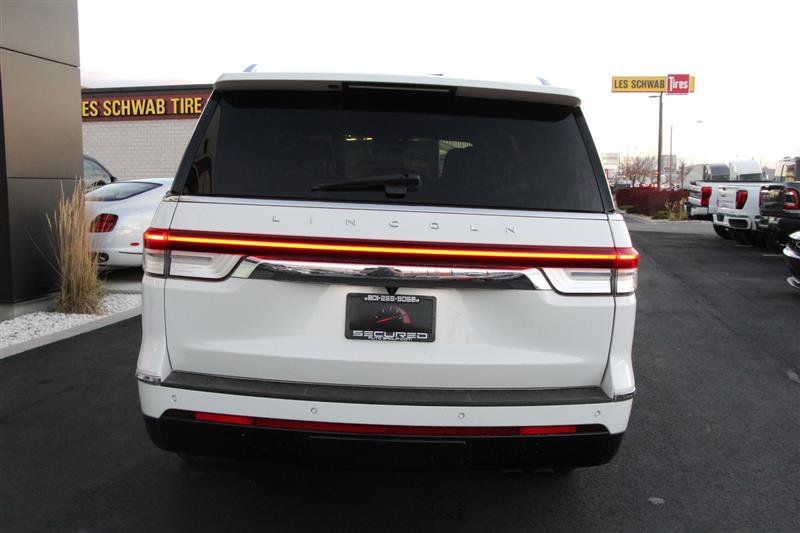 Used 2022 Lincoln Navigator Reserve image 7