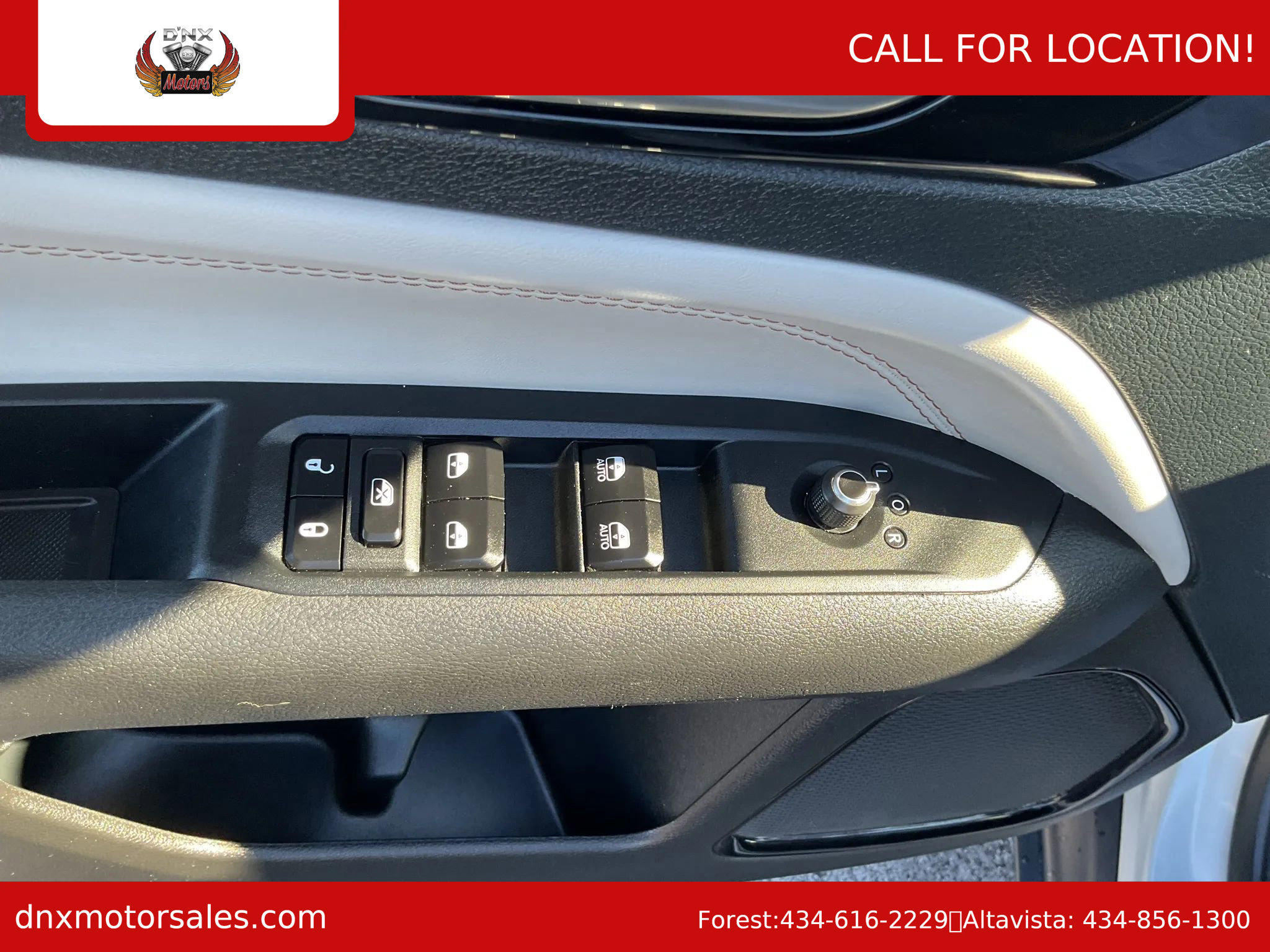 Used 2025 Jeep Compass Limited image 28