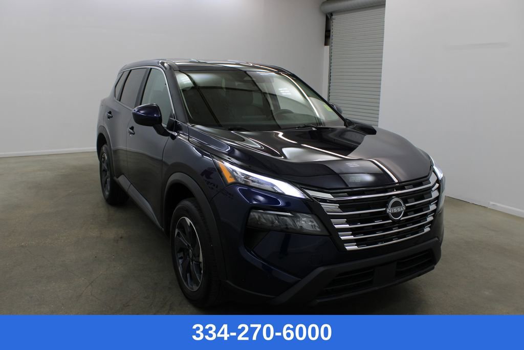 Certified 2025 Nissan Rogue SV image 5