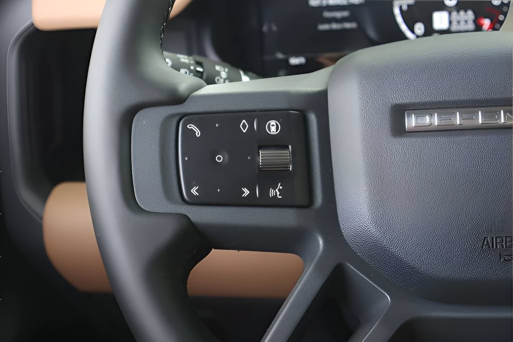 New 2026 Land Rover Defender 130 X-Dynamic SE AWD/4WD image 19