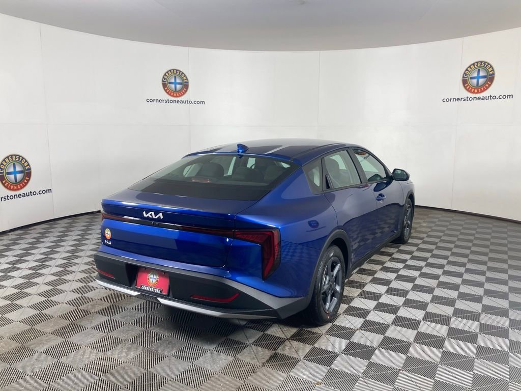 New 2025 Kia K4 LXS image 18