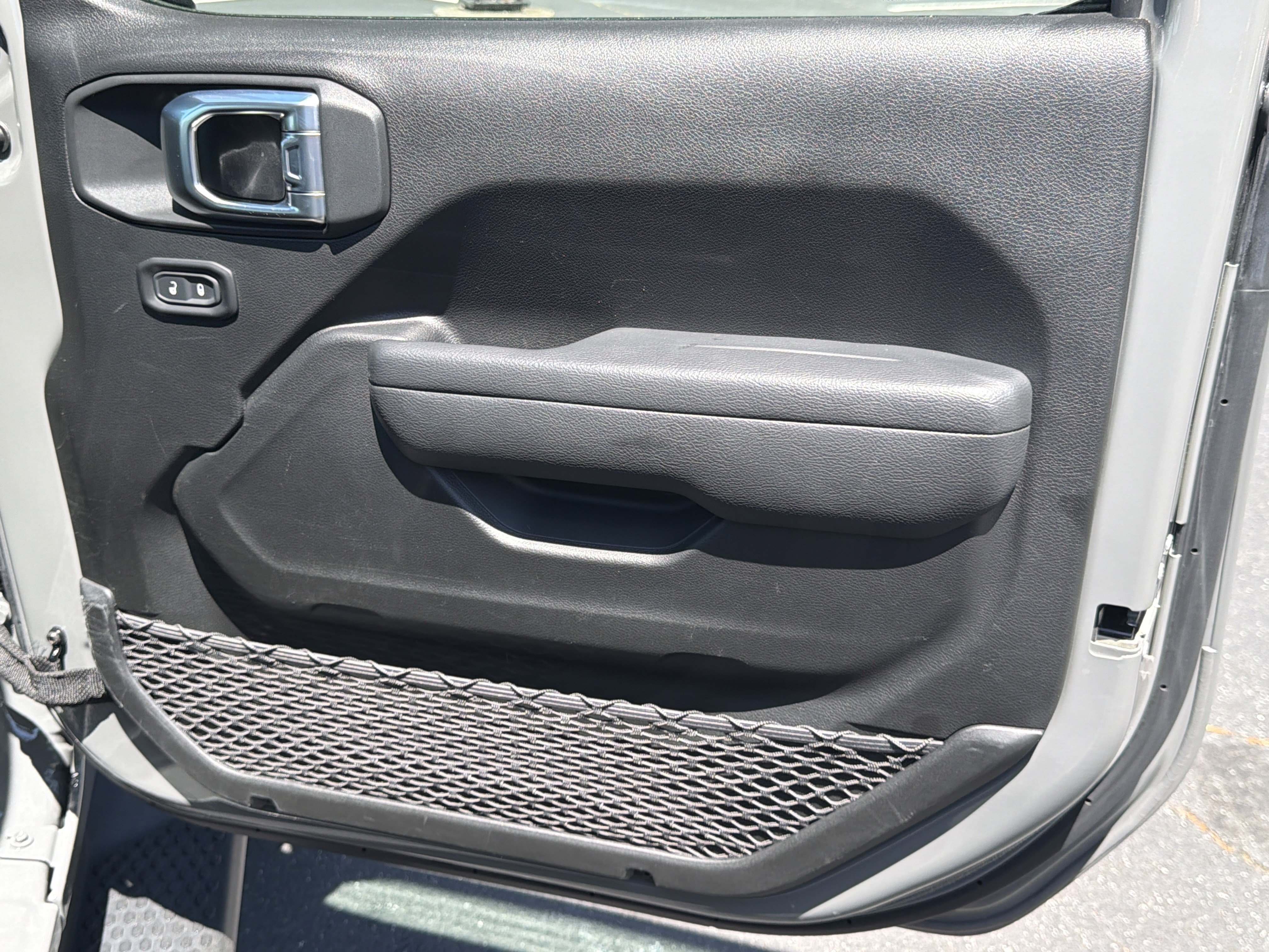 Used 2022 Jeep Wrangler Unlimited Sport AWD/4WD image 17