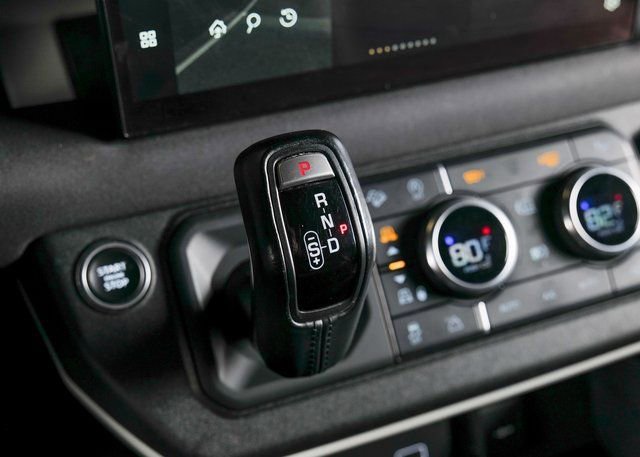 Used 2023 Land Rover Defender 90 S image 14