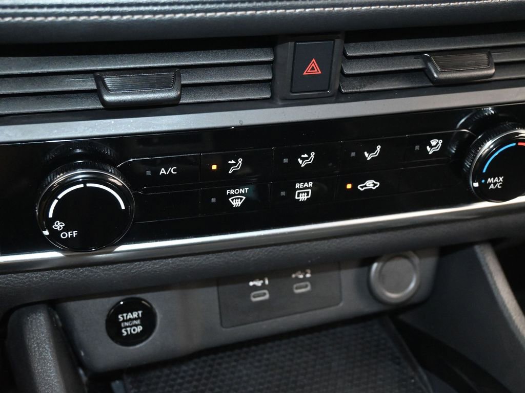 Used 2024 Nissan Rogue S image 20