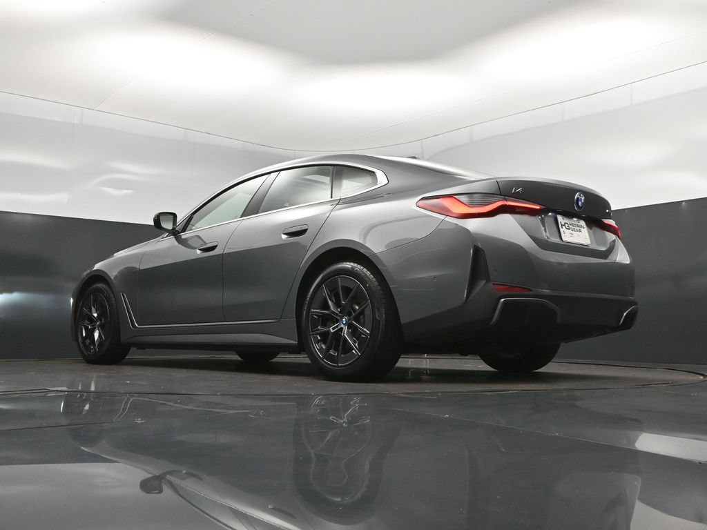 Certified 2023 BMW i4 eDrive35 RWD image 40