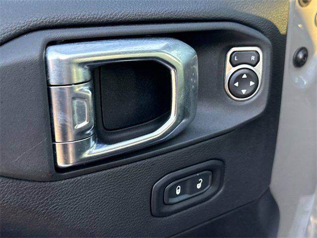 Certified 2023 Jeep Gladiator Overland image 20