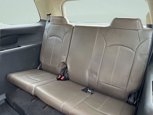 Used 2015 GMC Acadia SLT image 26