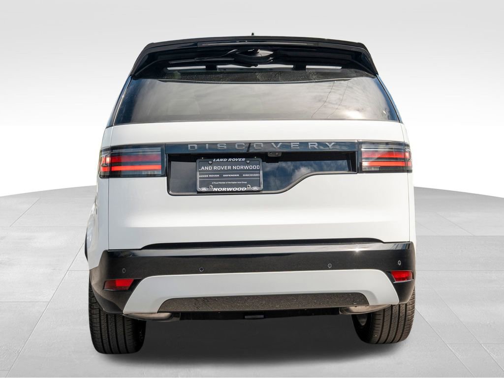New 2025 Land Rover Discovery Dynamic SE image 5