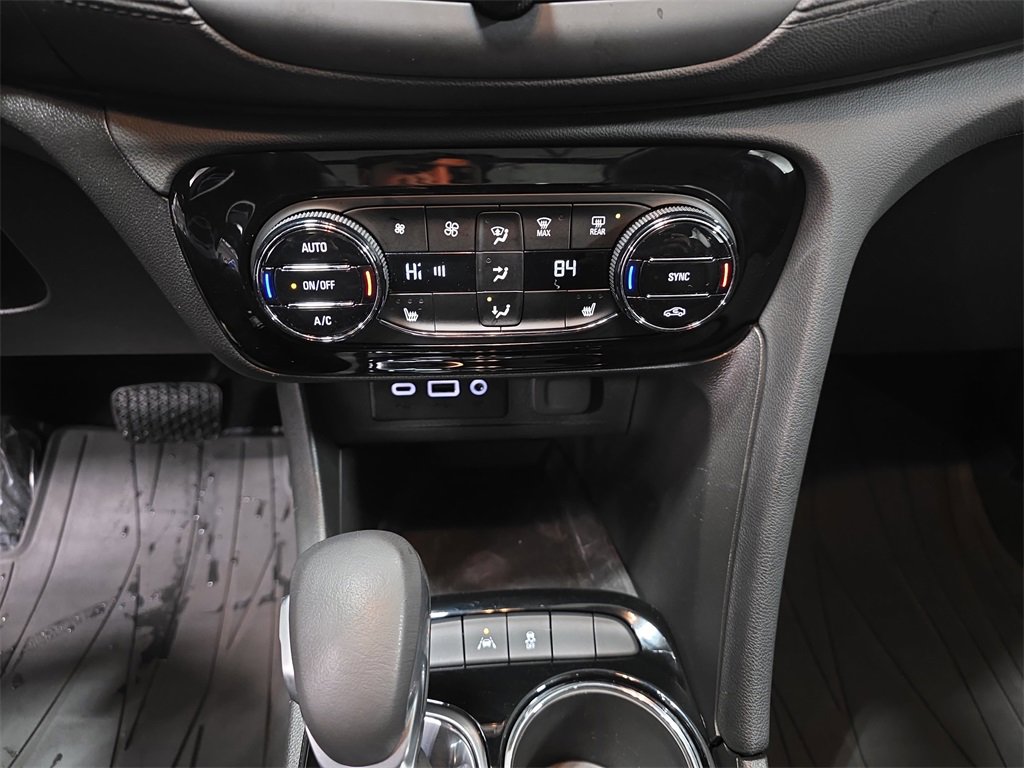 Certified 2023 Buick Encore GX Essence w/ Experience Buick Package image 23