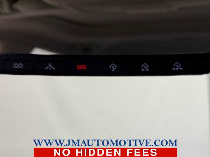 Used 2022 Genesis G70 2.0T w/ Prestige Package image 41