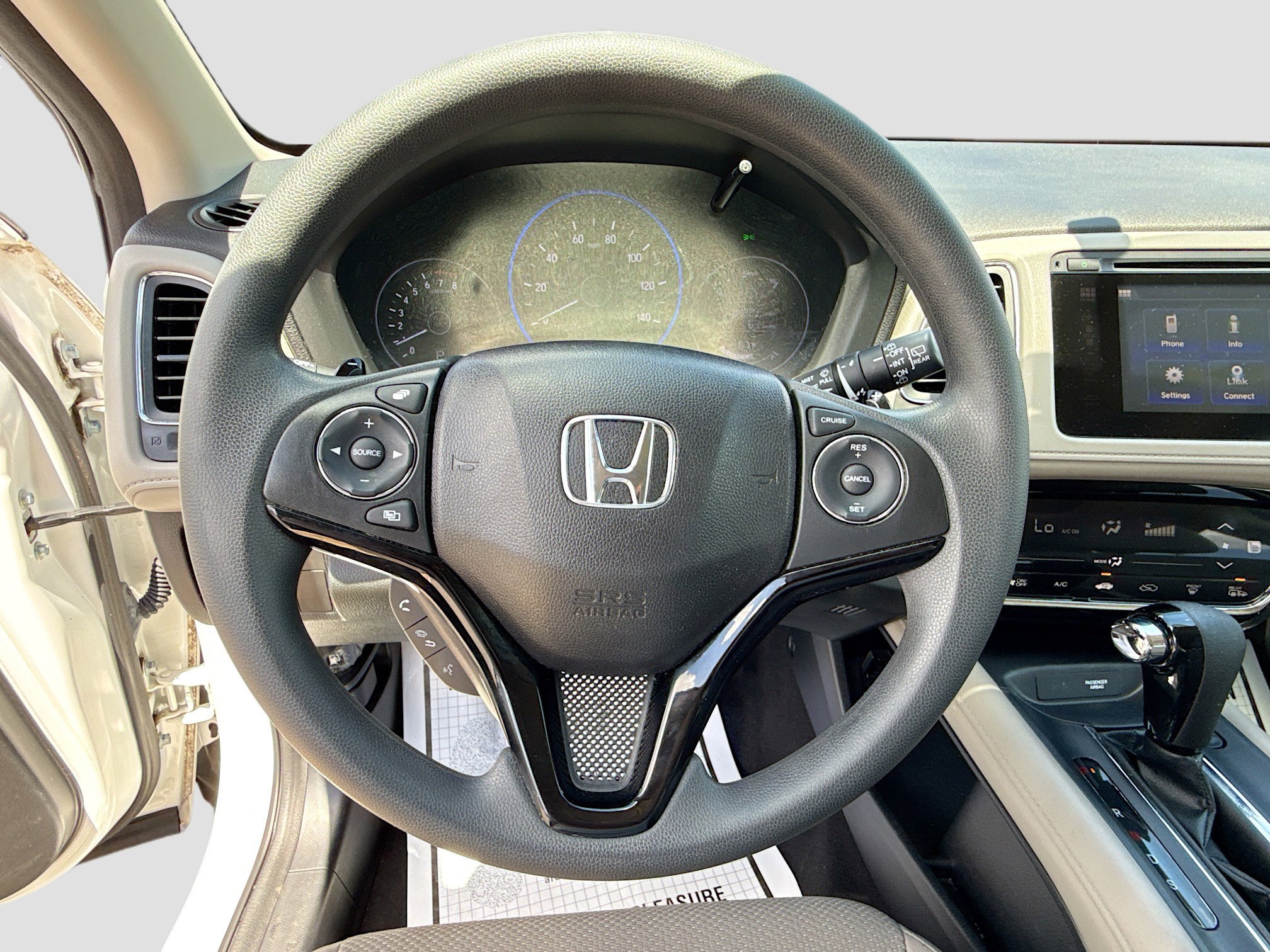 Used 2018 Honda HR-V EX image 36