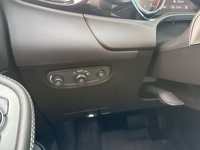 Used 2023 Buick Encore GX Select w/ Sport Touring Package image 22