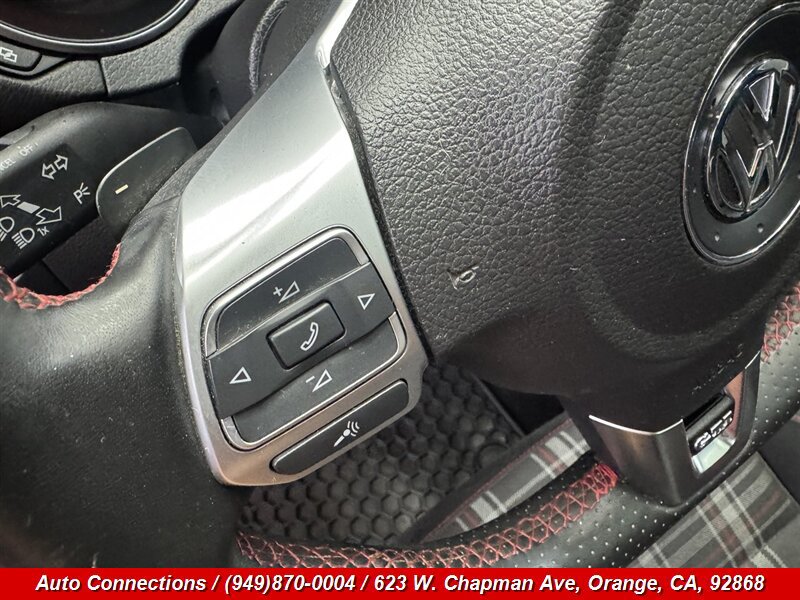 Used 2012 Volkswagen Golf 4-Door FWD image 16