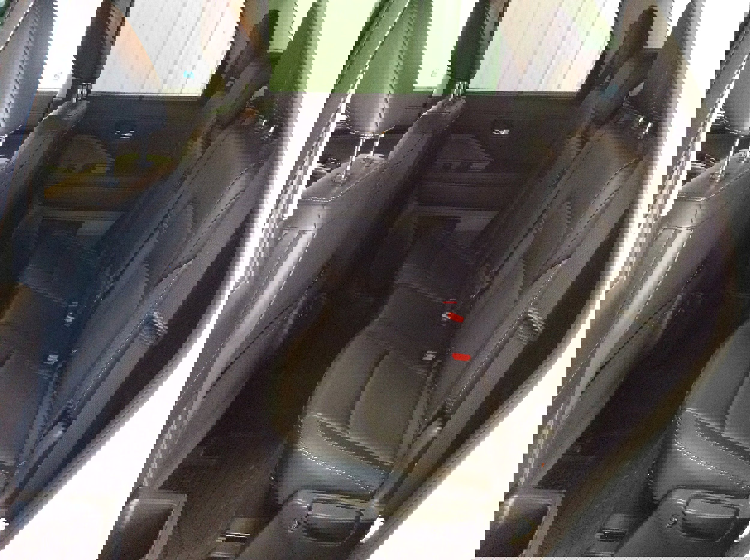 Used 2024 Nissan Pathfinder SL w/ Black Appearance Package image 33