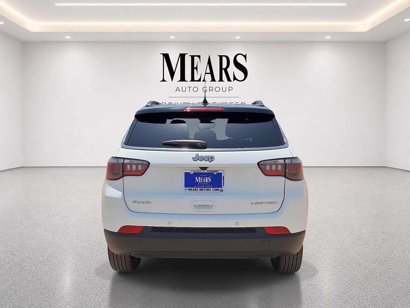 Used 2025 Jeep Compass Limited AWD/4WD image 4