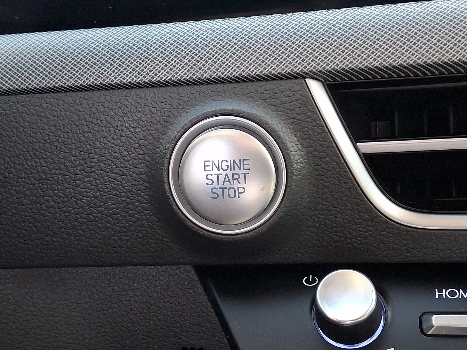 Certified 2025 Hyundai Sonata SE image 24