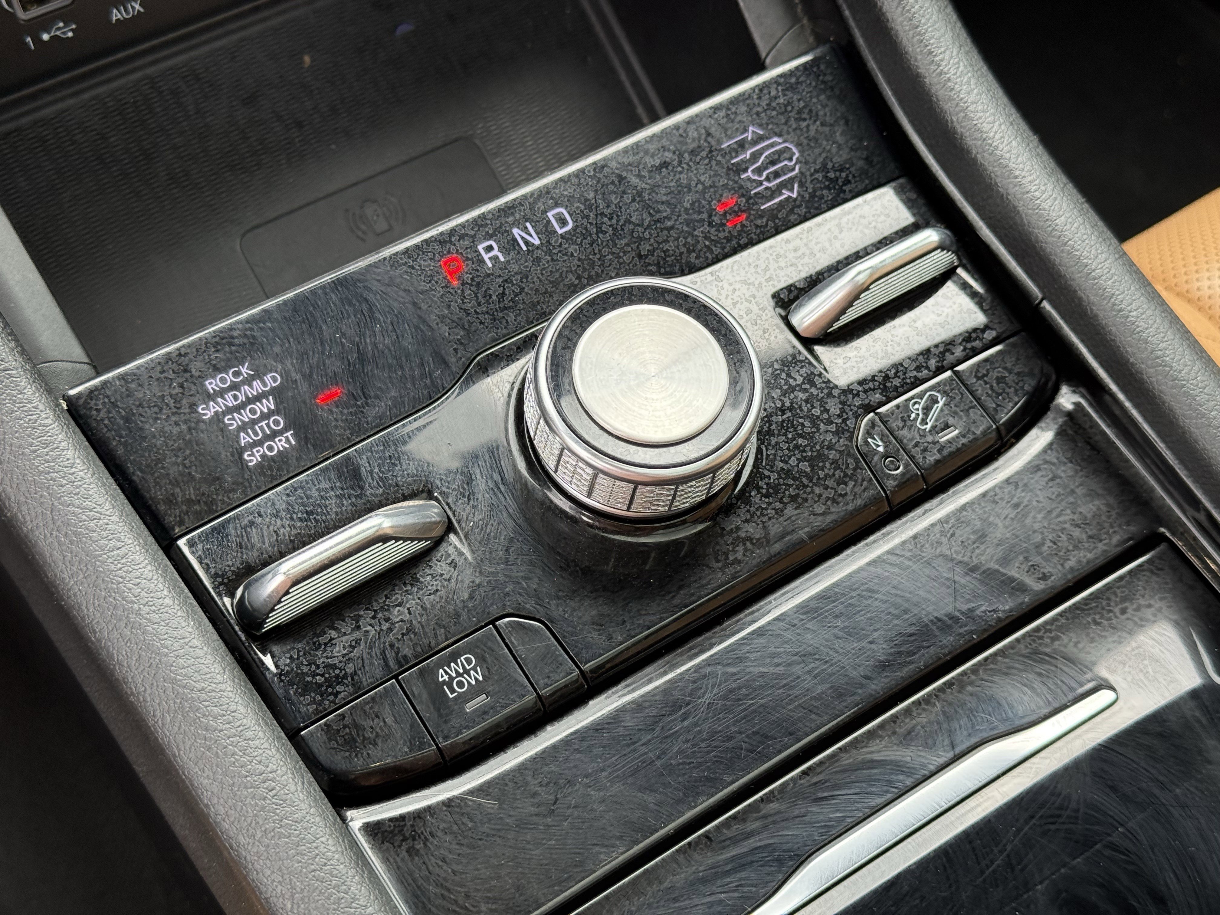 Used 2022 Jeep Grand Cherokee Summit w/ Luxury Tech Group V image 23