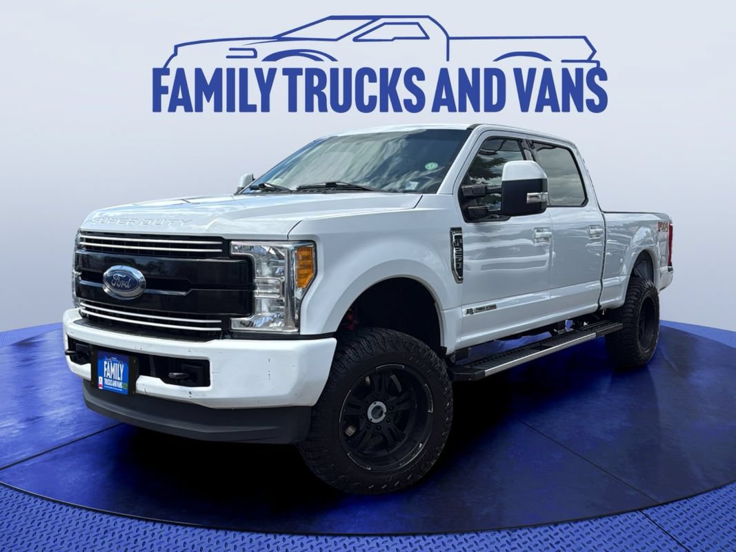 Used 2017 Ford F250 Lariat w/ Lariat Value Package AWD/4WD image 1