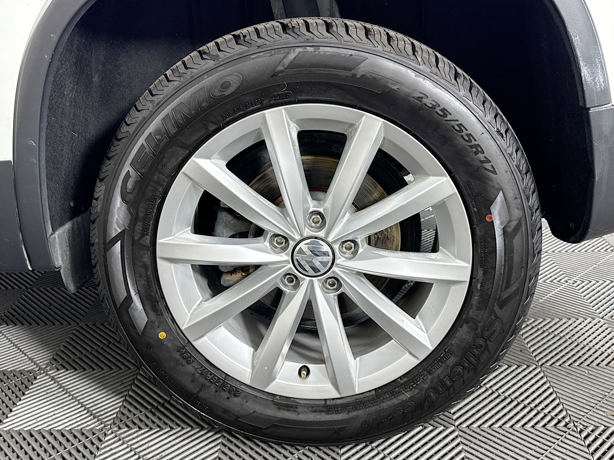 Used 2017 Volkswagen Tiguan Wolfsburg Edition image 36