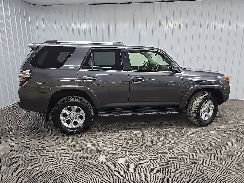 Used 2019 Toyota 4Runner SR5 AWD/4WD image 2