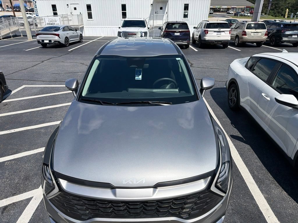 Certified 2024 Kia Sportage LX AWD/4WD image 2