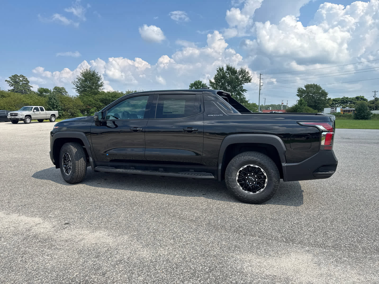 New 2026 Chevrolet Silverado EV Trail Boss w/ Premium Package image 4