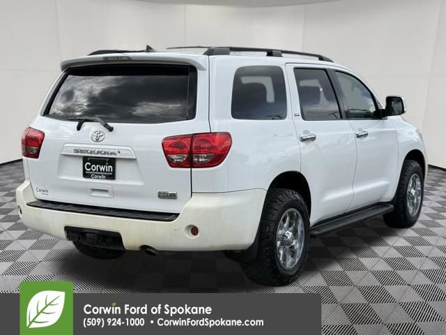 Used 2016 Toyota Sequoia SR5 AWD/4WD image 13