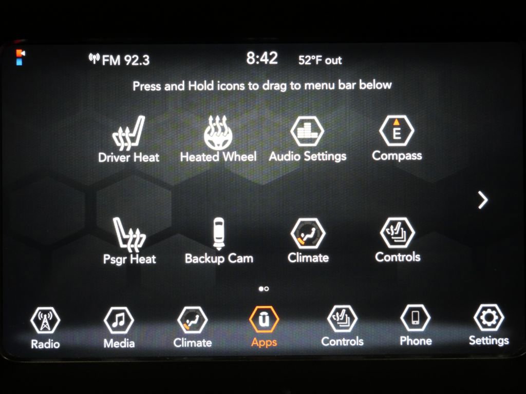 Used 2021 Jeep Cherokee Latitude Plus AWD/4WD image 17