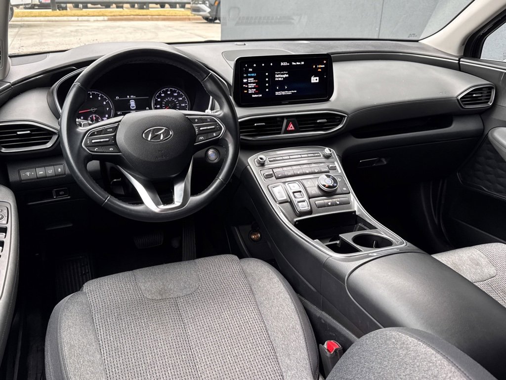 Used 2023 Hyundai Santa Fe SEL image 2