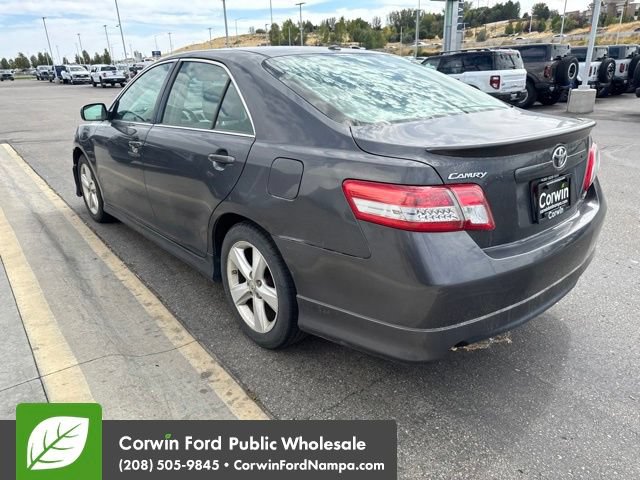 Used 2011 Toyota Camry SE w/ SE Extra-Value Pkg #1 FWD image 4