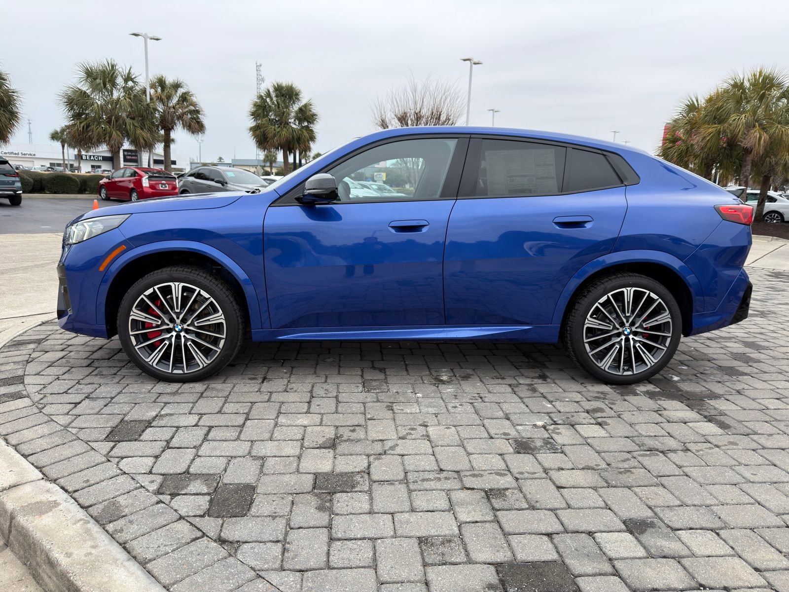 New 2026 BMW X2 xDrive28i w/ Technology Package AWD/4WD image 12