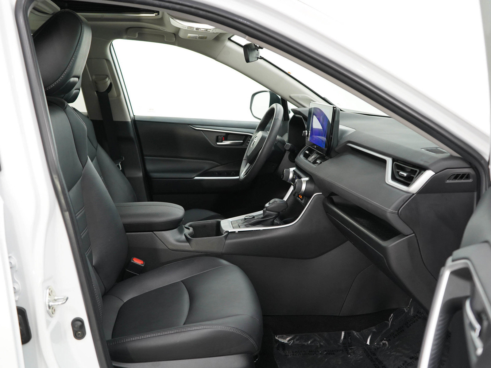 Used 2023 Toyota RAV4 XLE Premium AWD/4WD image 11