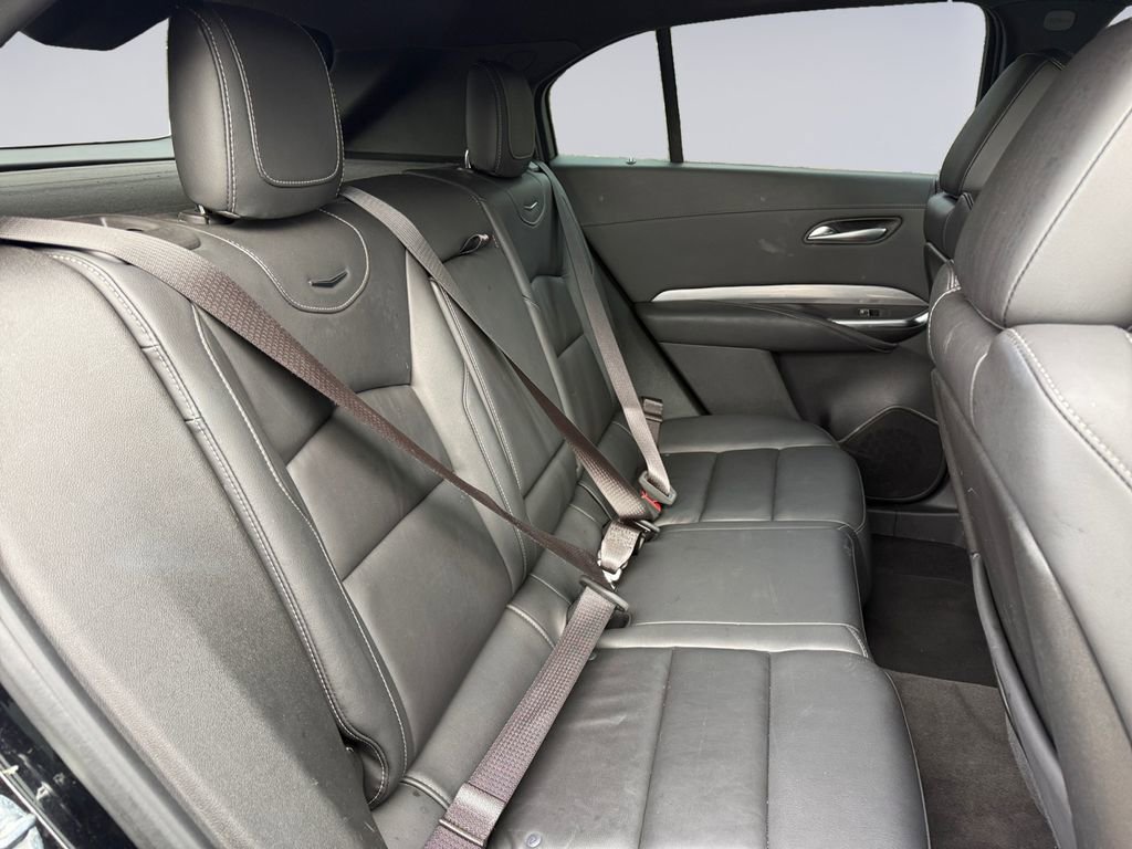 Used 2024 Cadillac XT4 Premium Luxury image 18