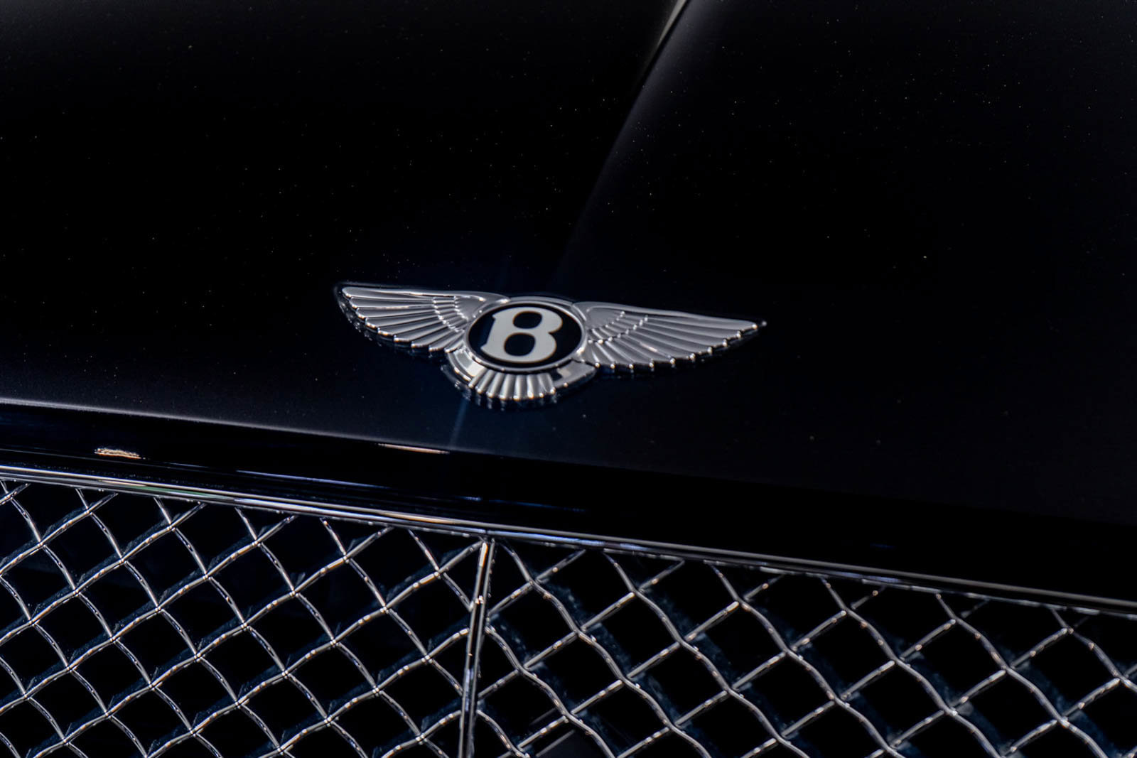 Used 2023 Bentley Continental GT V8 image 43