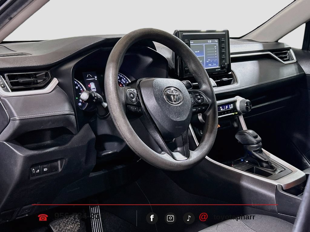 Used 2020 Toyota RAV4 XLE FWD image 8